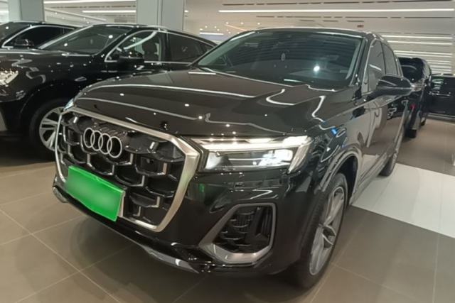 Used Audi Q7 2024 55 TFSI quattro S line Sport model