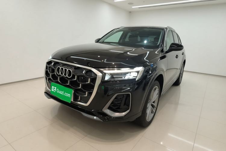 Used Audi Q7 2024 55 TFSI quattro S line Sport model Guazi used car, China used car export, Used car for sale, Used Audi cars, Cheapest cars for sale