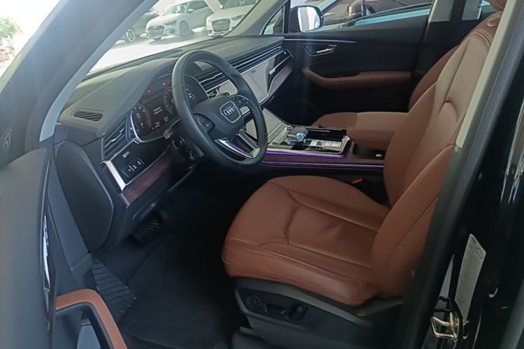 Used Audi Q7 2024 45 TFSI quattro S line Black Warrior Edition Driver Seat