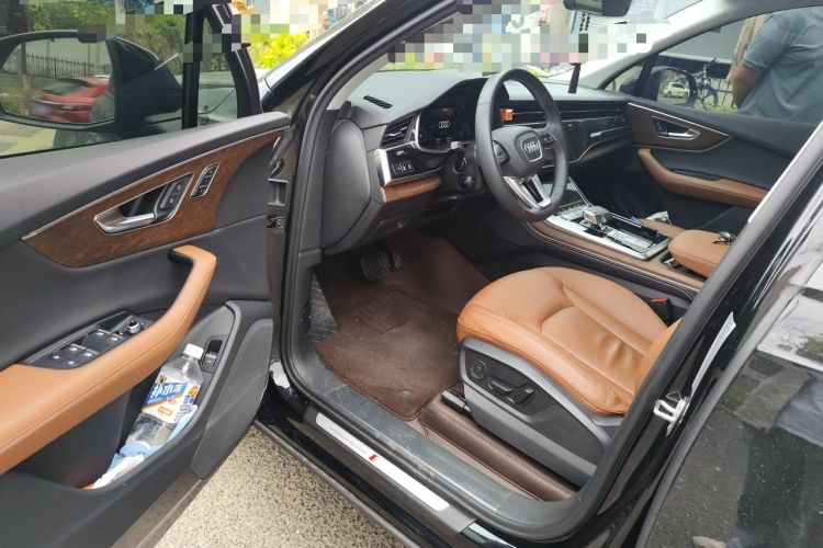 Used Audi Q7 2024 45 TFSI quattro S line Black Warrior Edition Driver Seat
