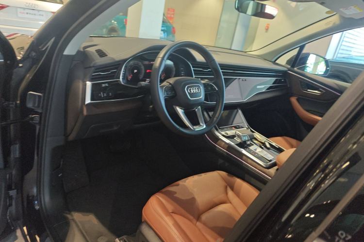 Used Audi Q7 2024 45 TFSI quattro S line Sport Edition Driver Seat