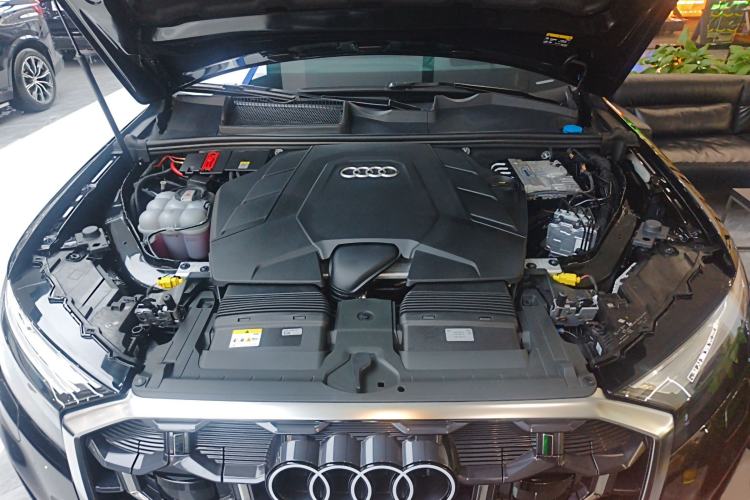 Used Audi Q7 2024 55 TFSI quattro S line Sport model Engine Bay