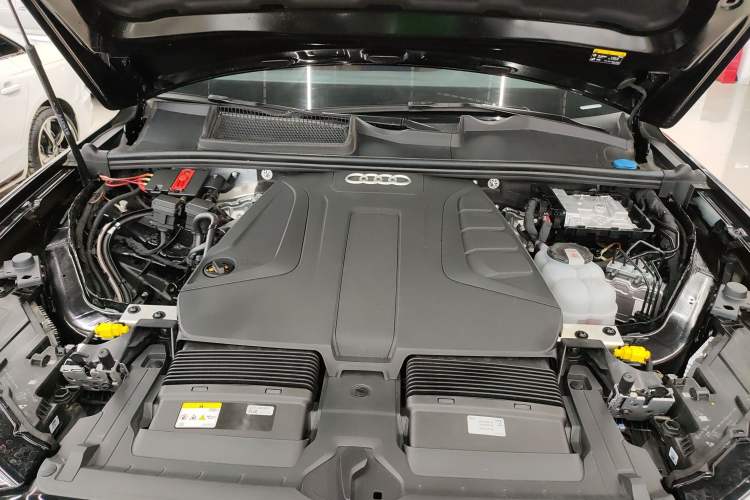 Used Audi Q7 2024 45 TFSI quattro S line Black Warrior Edition Engine Bay