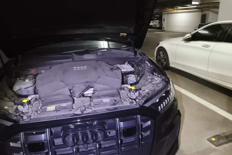 Used Audi Q7 2024 55 TFSI quattro S line Prestige Edition Engine Bay Left