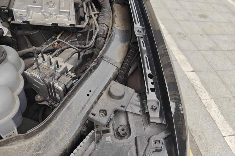 Used Audi Q7 2024 45 TFSI quattro S line Black Warrior Edition Engine Bay Left