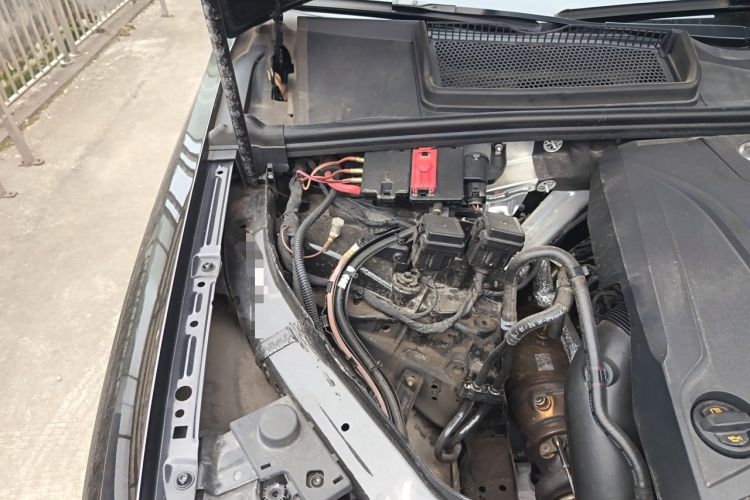 Used Audi Q7 2024 45 TFSI quattro S line Sport Edition Engine Bay Right