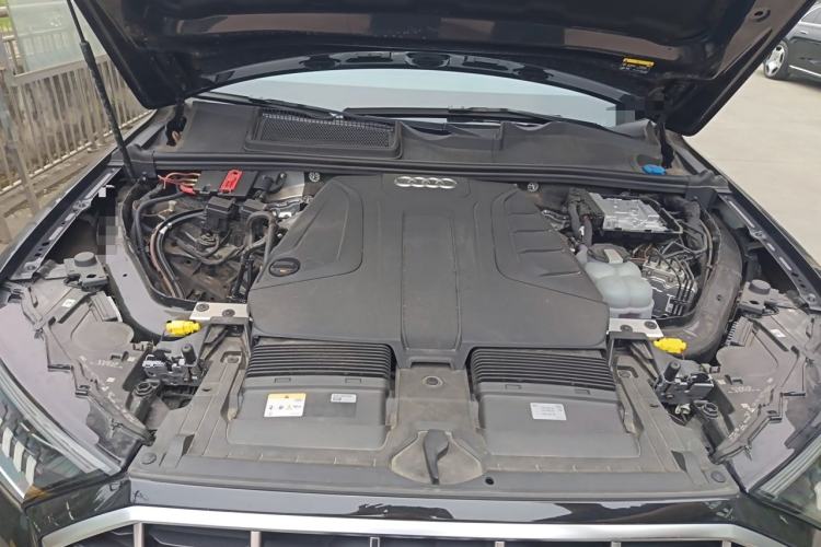 Used Audi Q7 2024 45 TFSI quattro S line Sport Edition Engine Bay