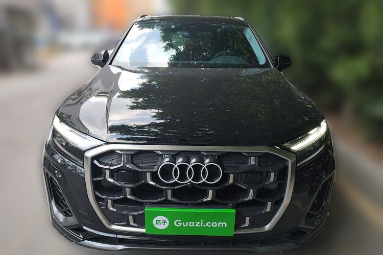 Used Audi Q7 2024 55 TFSI quattro S line Sport model Exterior 1