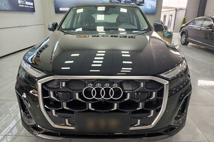 Used Audi Q7 2024 45 TFSI quattro S line Sport Edition Exterior 1