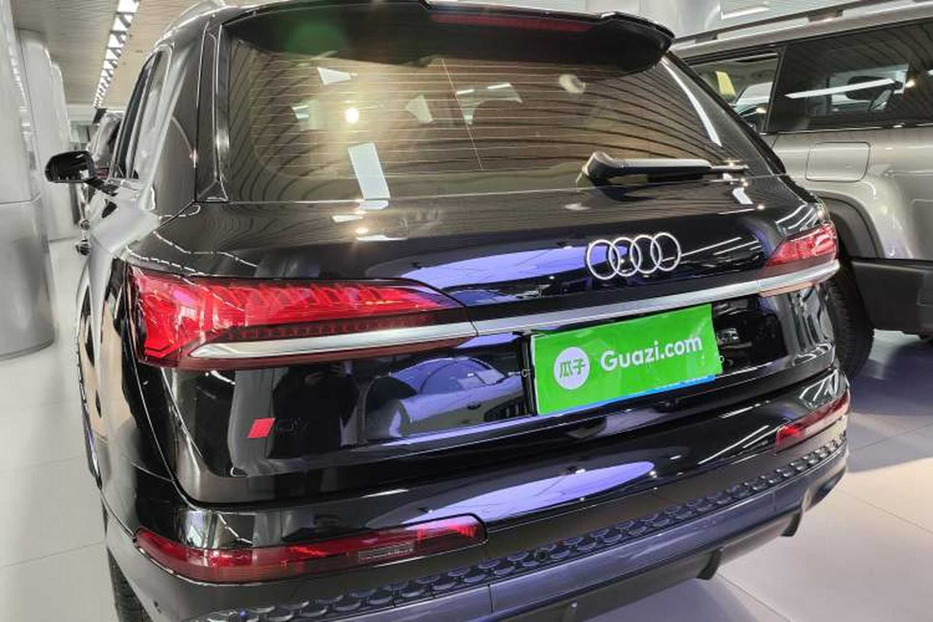 Used Audi Q7 2024 55 TFSI quattro S line Sport model Exterior 2