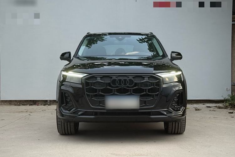 Used Audi Q7 2024 45 TFSI quattro S line Black Warrior Edition Exterior 4
