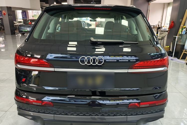 Used Audi Q7 2024 45 TFSI quattro S line Sport Edition Exterior 7