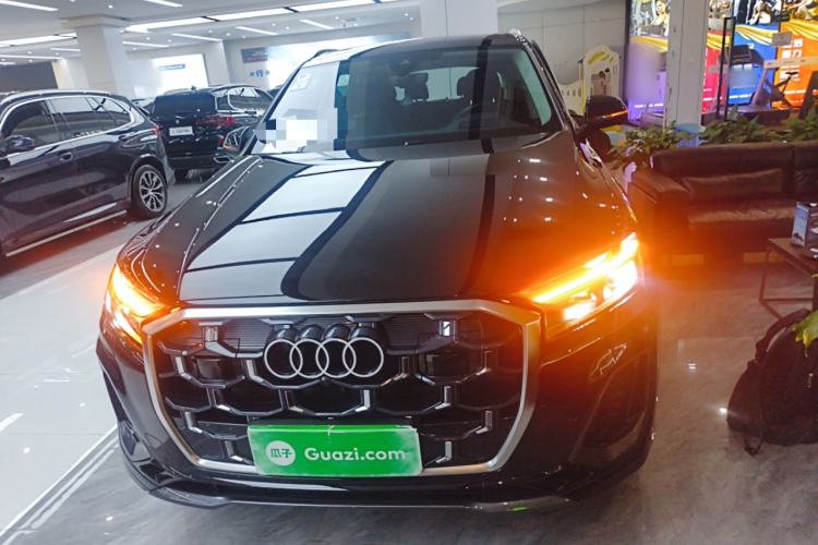 Used Audi Q7 2024 55 TFSI quattro S line Sport model Front