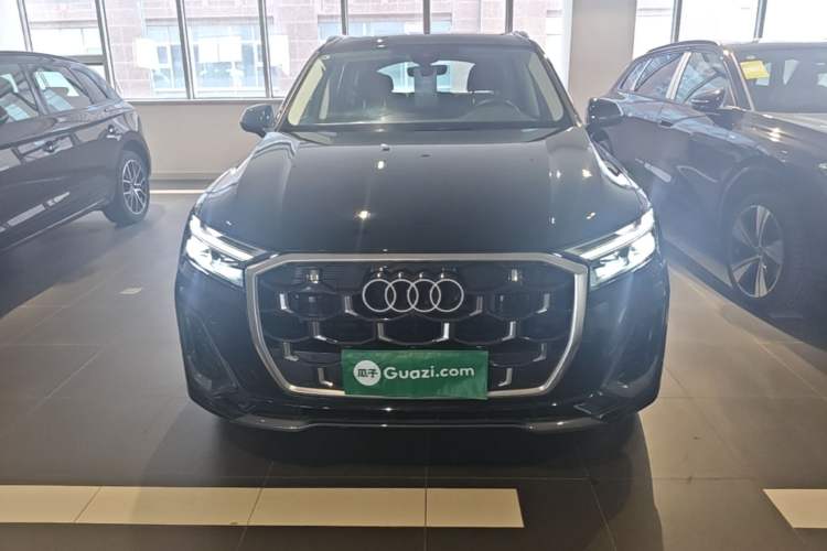 Used Audi Q7 2024 45 TFSI quattro S line Sport Edition Front