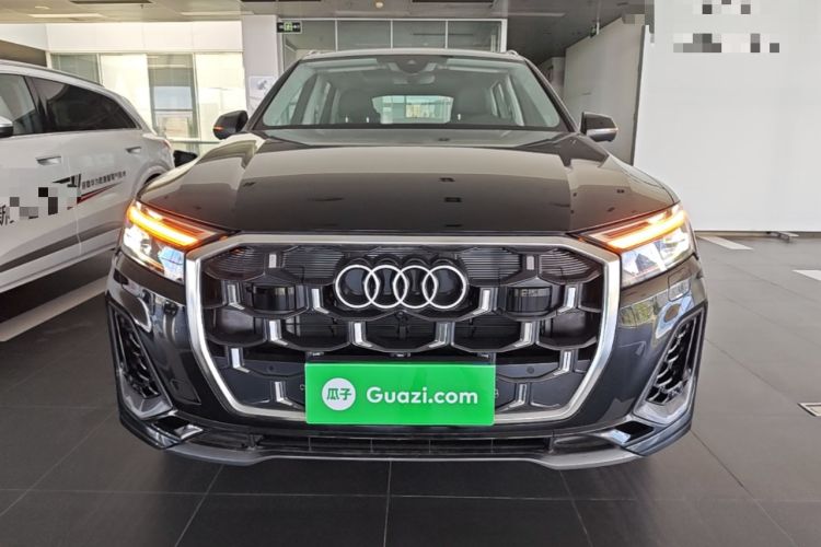 Used Audi Q7 2024 55 TFSI quattro S line Sport model Front