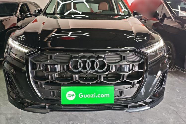 Used Audi Q7 2024 45 TFSI quattro S line Black Warrior Edition Front
