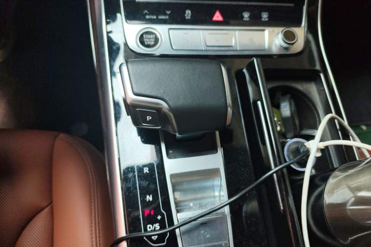 Used Audi Q7 2024 55 TFSI quattro S line Sport model Gear Lever