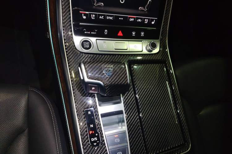Used Audi Q7 2024 45 TFSI quattro S line Sport Edition Gear Lever