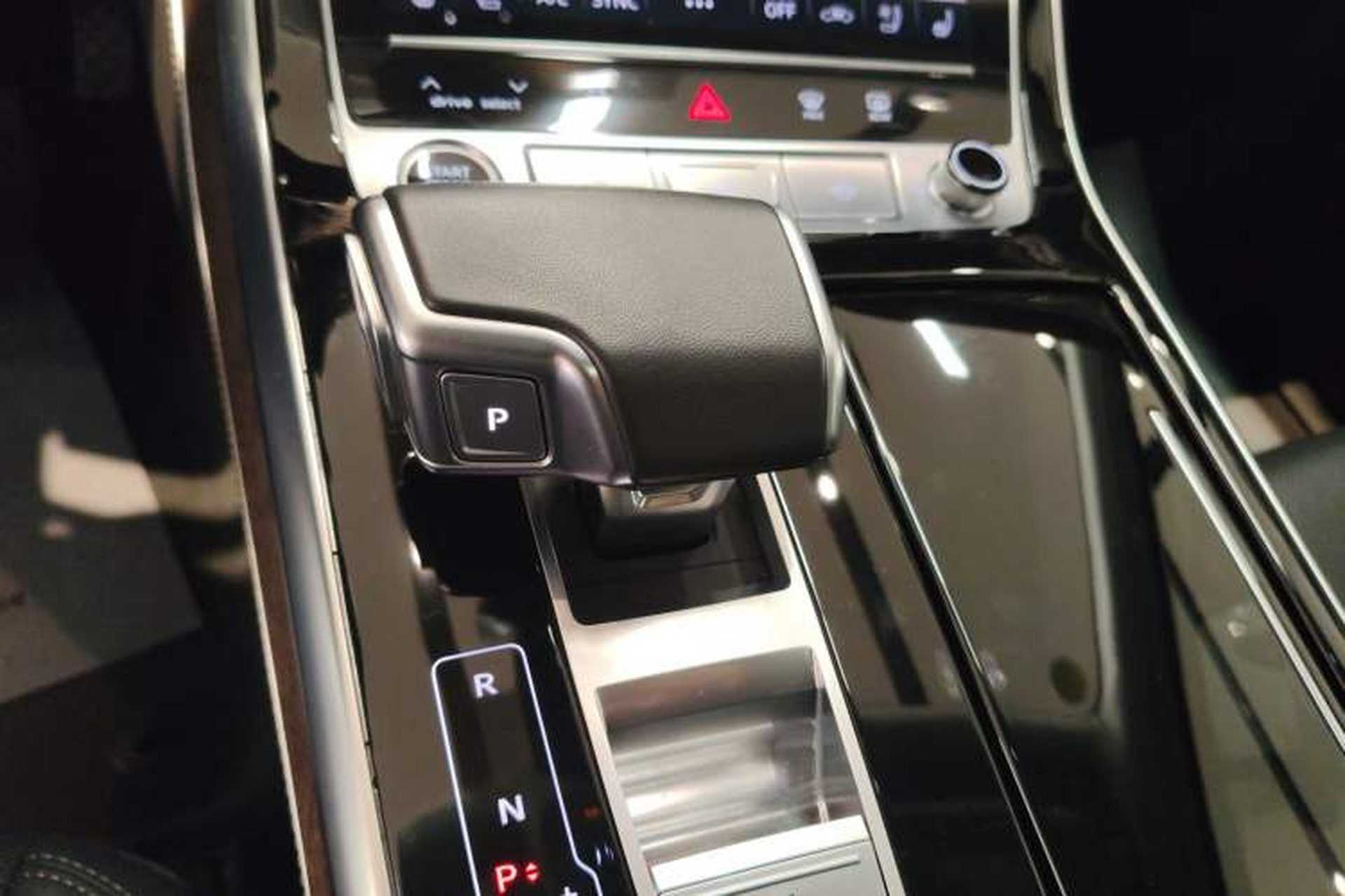 Used Audi Q7 2024 45 TFSI quattro S line Sport Edition Gear Lever