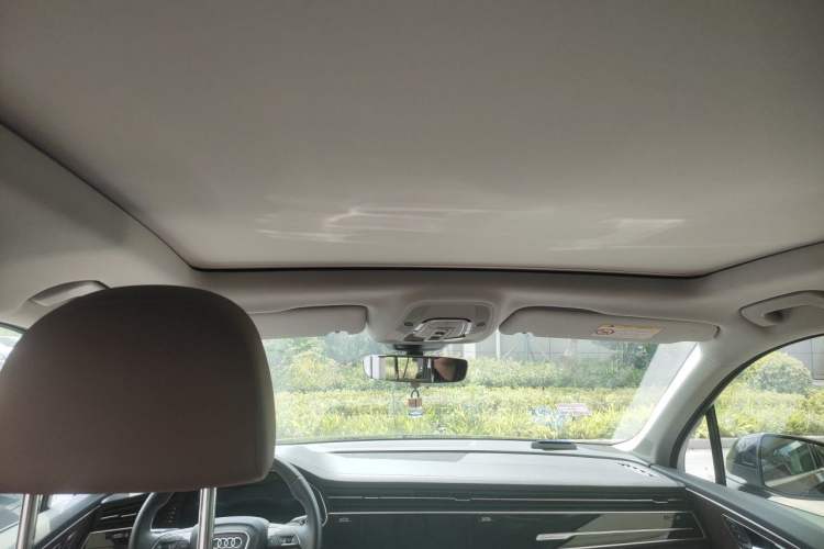 Used Audi Q7 2024 55 TFSI quattro S line Sport model Headliner