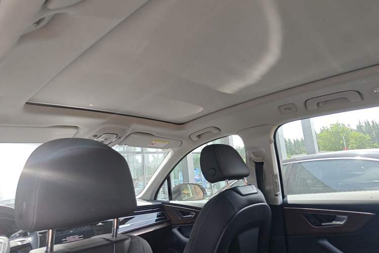 Used Audi Q7 2024 45 TFSI quattro S line Black Warrior Edition Headliner