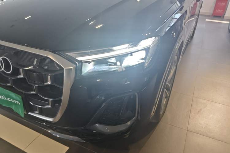 Used Audi Q7 2024 45 TFSI quattro S line Sport Edition Left Front Headlight