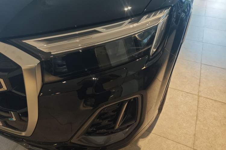 Used Audi Q7 2024 45 TFSI quattro S line Sport Edition Left Front Headlight