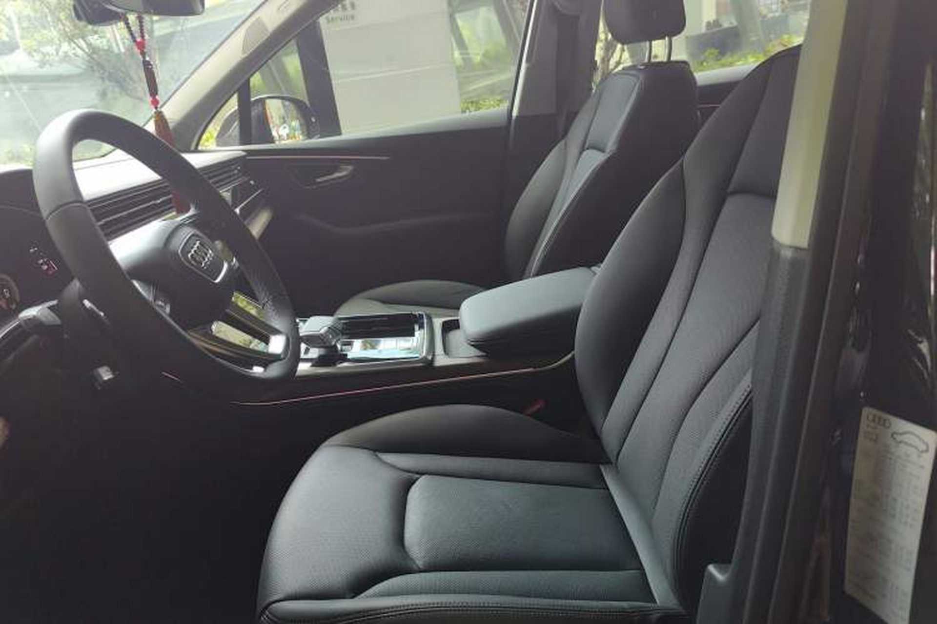 Used Audi Q7 2024 55 TFSI quattro S line Sport model Left Front Seat