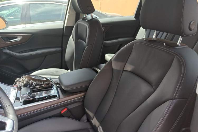 Used Audi Q7 2024 45 TFSI quattro S line Black Warrior Edition Left Front Seat