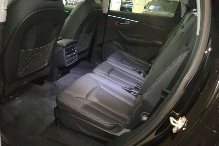 Used Audi Q7 2024 45 TFSI quattro S line Sport Edition Left Rear Seat