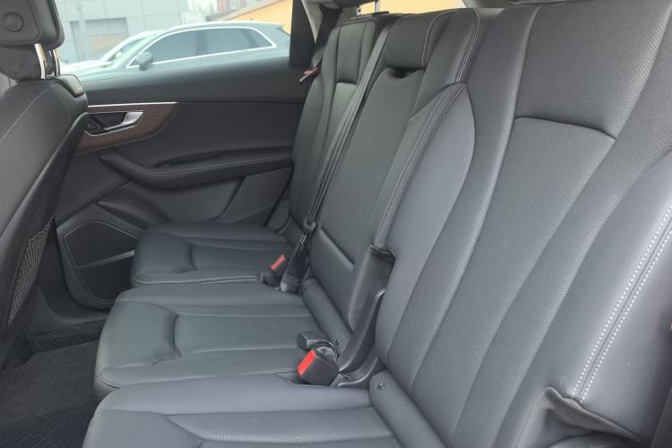 Used Audi Q7 2024 55 TFSI quattro S line Sport model Left Rear Seat