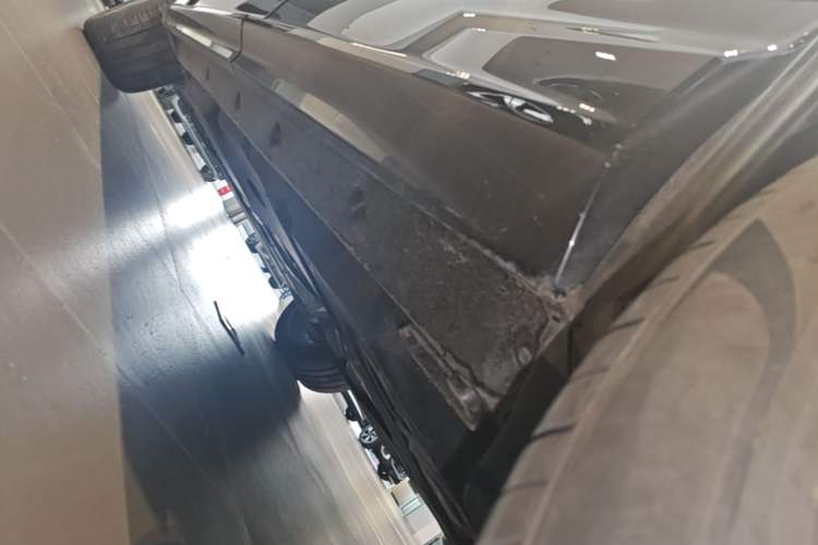 Used Audi Q7 2024 45 TFSI quattro S line Sport Edition Left Side Sill