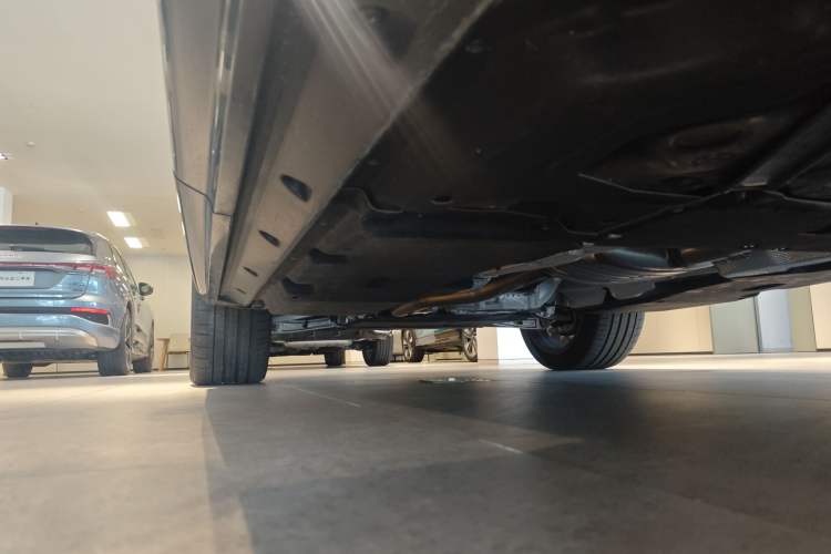 Used Audi Q7 2024 45 TFSI quattro S line Sport Edition Left Side Sill