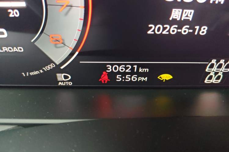 Used Audi Q7 2024 45 TFSI quattro S line Sport Edition Odometer Close Up