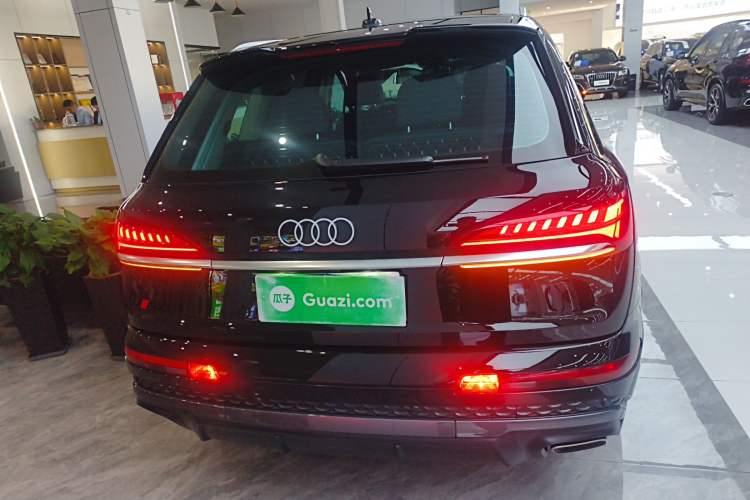 Used Audi Q7 2024 55 TFSI quattro S line Sport model Rear