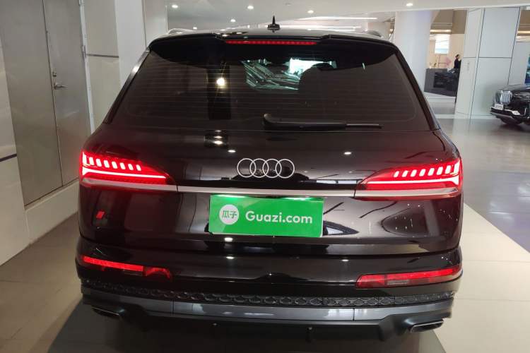 Used Audi Q7 2024 45 TFSI quattro S line Sport Edition Rear