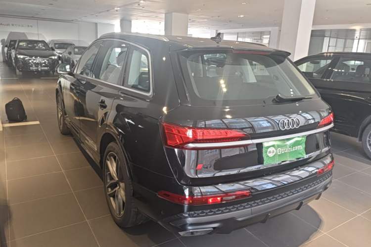 Used Audi Q7 2024 45 TFSI quattro S line Sport Edition Rear Left 45 Deg