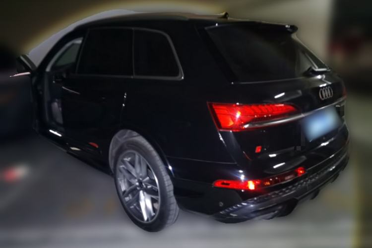 Used Audi Q7 2024 55 TFSI quattro S line Sport model Rear Left 45 Deg