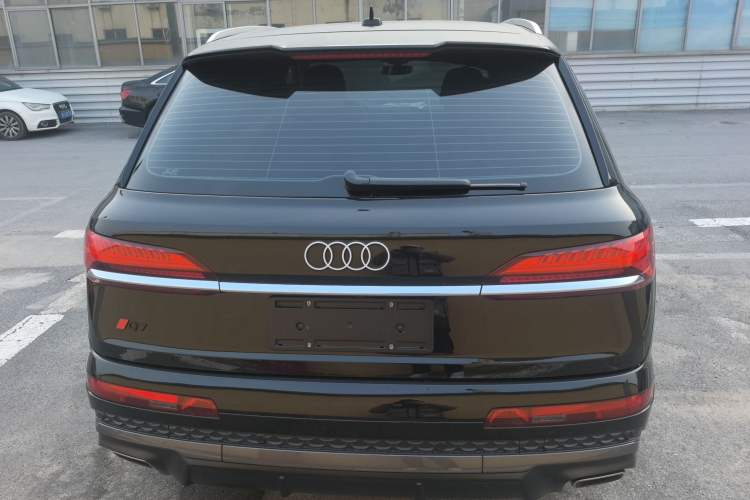 Used Audi Q7 2024 55 TFSI quattro S line Sport model Rear
