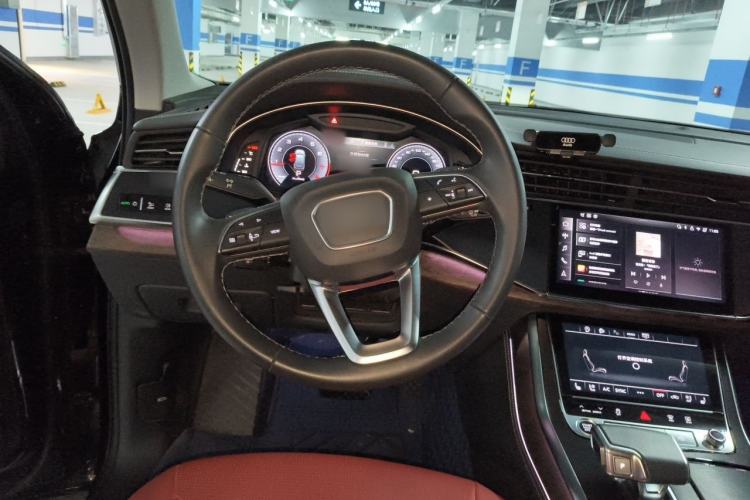 Used Audi Q7 2024 45 TFSI quattro S line Sport Edition Steering Wheel