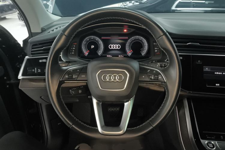 Used Audi Q7 2024 45 TFSI quattro S line Black Warrior Edition Steering Wheel