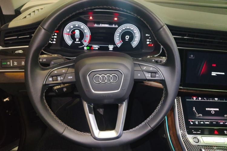 Used Audi Q7 2024 45 TFSI quattro S line Sport Edition Steering Wheel