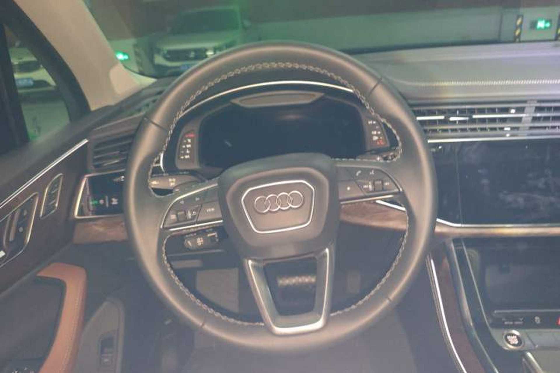 Used Audi Q7 2024 55 TFSI quattro S line Sport model Steering Wheel