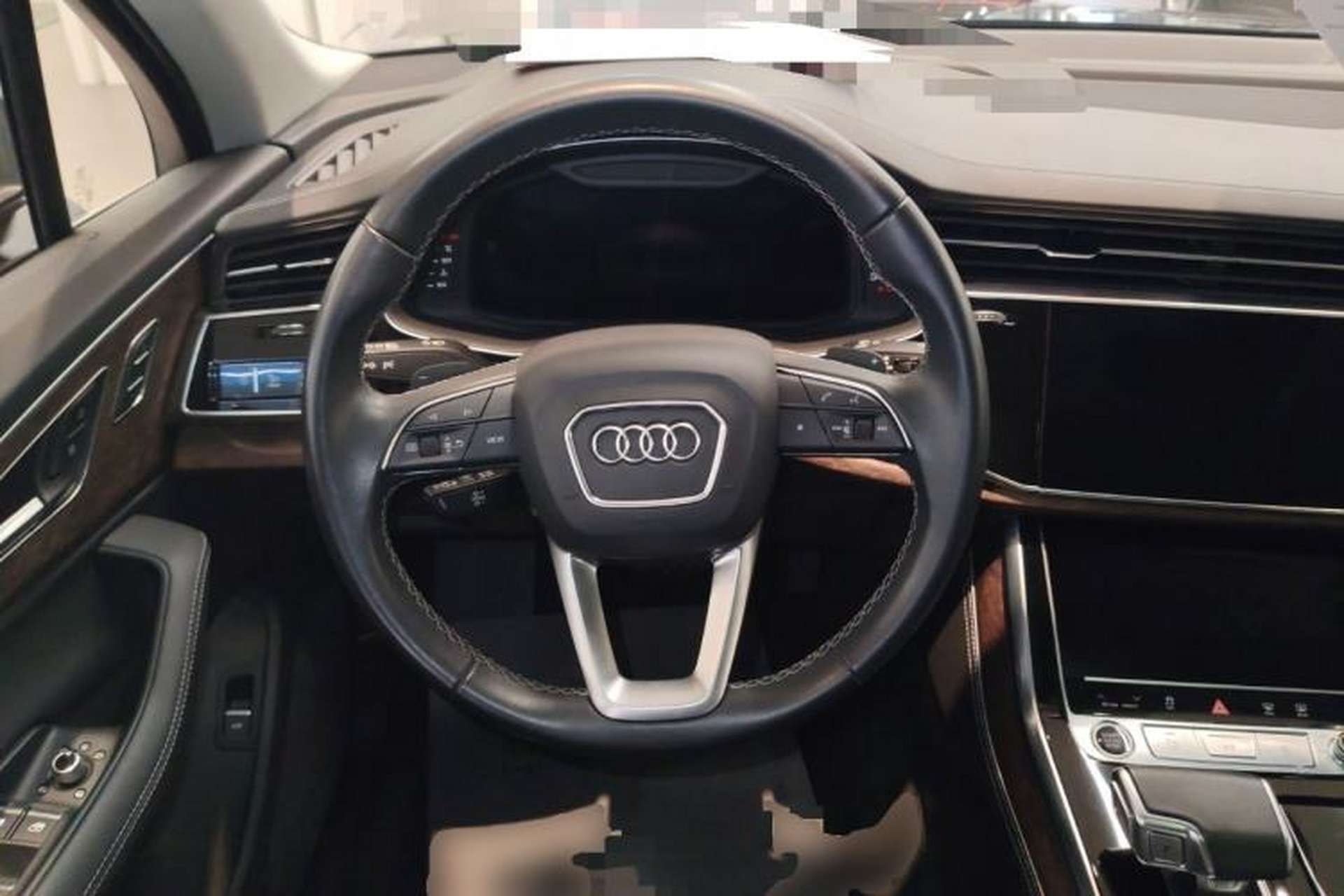 Used Audi Q7 2024 45 TFSI quattro S line Sport Edition Steering Wheel