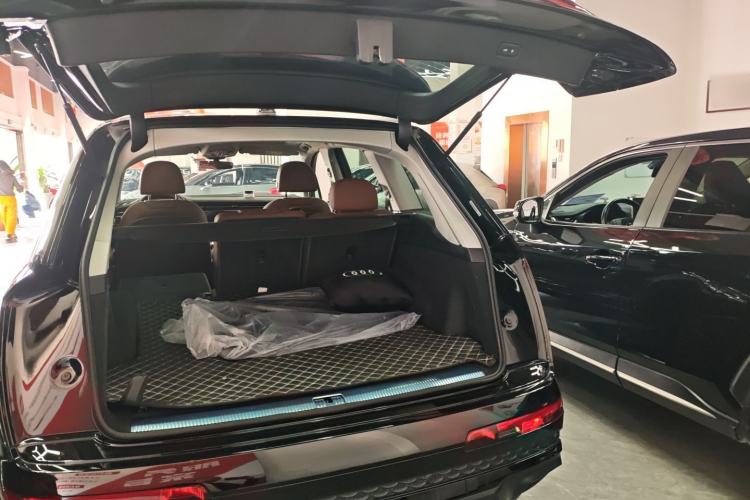 Used Audi Q7 2024 45 TFSI quattro S line Black Warrior Edition Trunk
