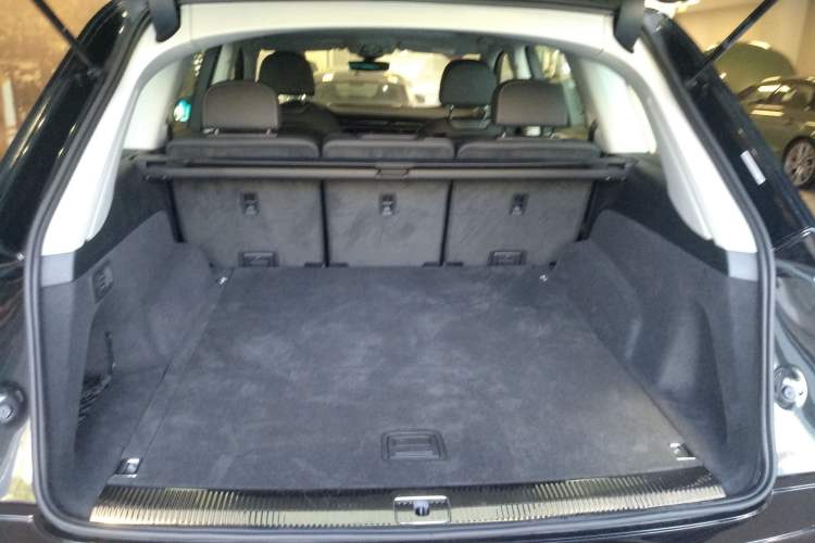 Used Audi Q7 2024 45 TFSI quattro S line Black Warrior Edition Trunk