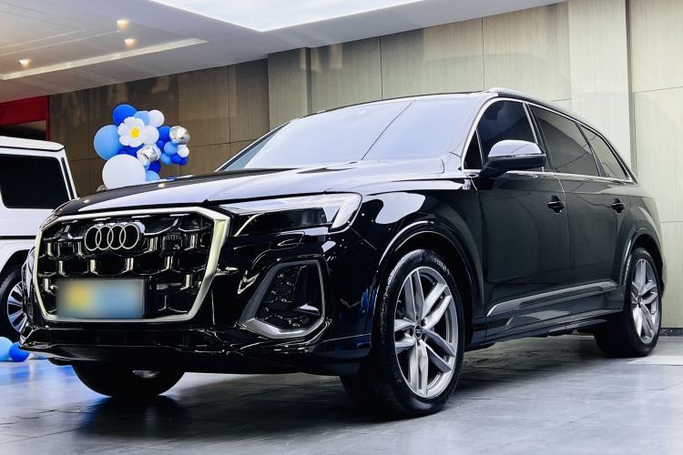 Used Audi Q7 2024 45 TFSI quattro S line Sport Edition Guazi used car, China used car export, Used car for sale, Used  cars, Cheapest cars for sale