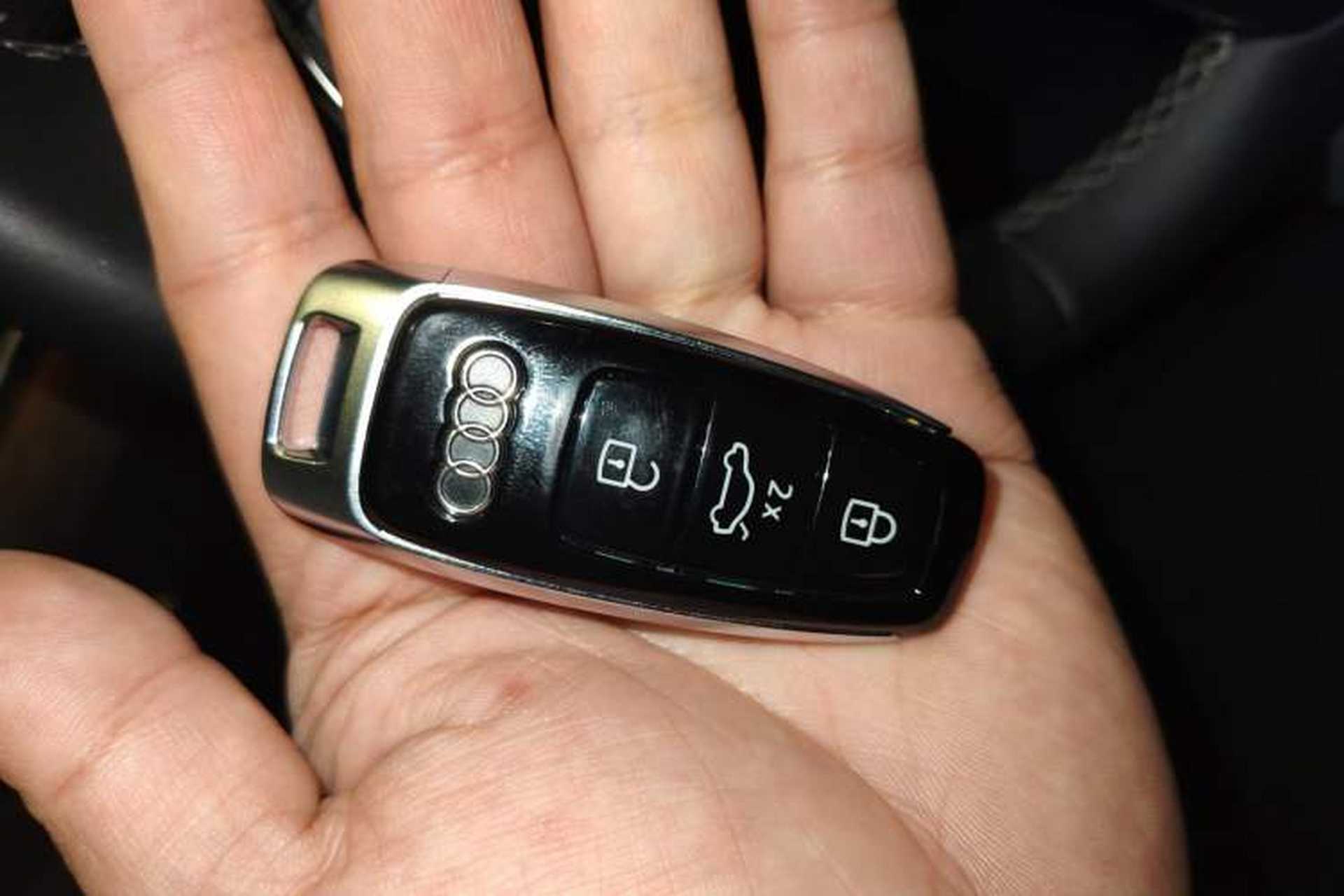 Used Audi Q7 2024 45 TFSI quattro S line Sport Edition Vehicle Key