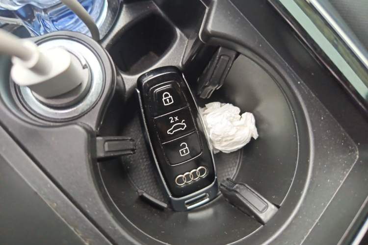 Used Audi Q7 2024 45 TFSI quattro S line Sport Edition Vehicle Key