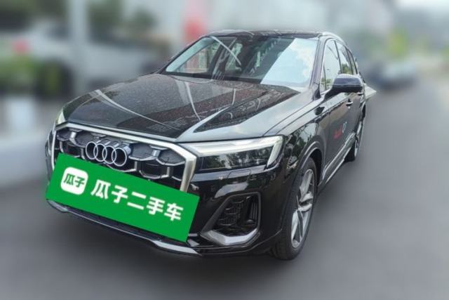 Used Audi Q7 2024 55 TFSI quattro S line Sport model